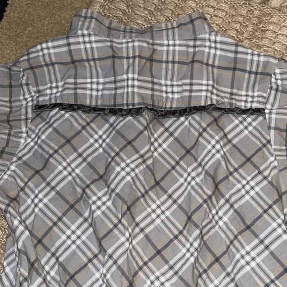 Short Sleeve, button down, plaid, collard, elastic ruffle 4 inches from bottom - Picture 9 of 9